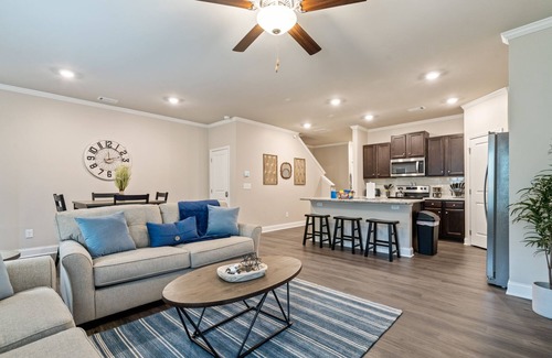 Norcross House | 3BR Near I-85 | Pet-Friendly + Weekday Discounts!