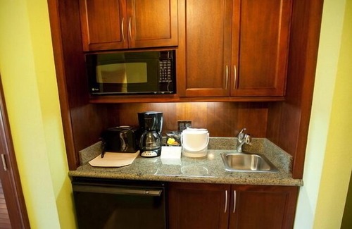 Kaanapali Condo | 3BR Oceanfront Napili Tower Penthouse August 2-9, 2025 & July 25-August 8, 2026