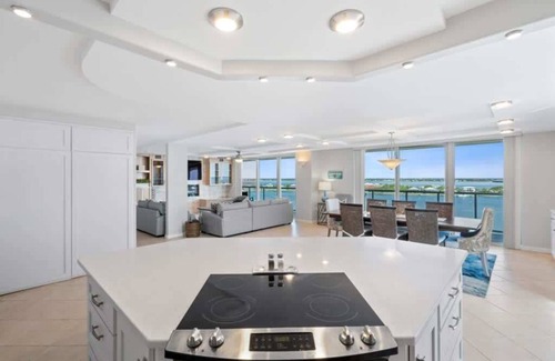 Villa Sabine Condo | 3BR Panoramic Island View + Washer/Dryer ~ Onsite Pool/Grills/Boat Launch
