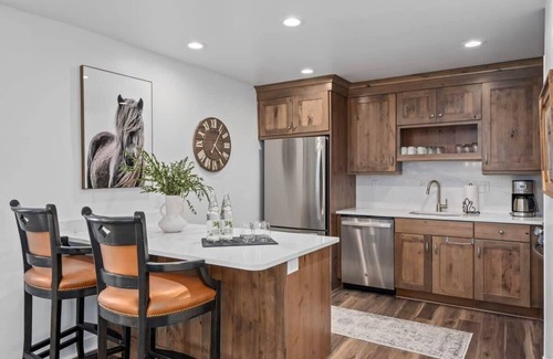 North Park City House | 3BR Payday Condo, Steps to PCMR & Golf