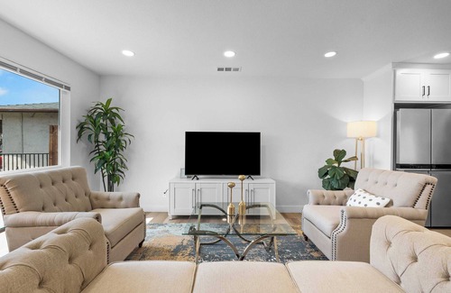 East San Jose House | 3BR Pearl Haven Retreat in San Jose - Ideal for Families & Corporate Stay #42069