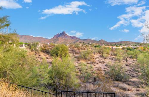 Fountain Hills House | 3BR Retreat with Heated Pool, BBQ and Mountain Views