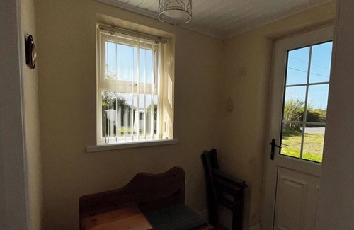 Falcarragh Cottage | 3br-Sea View-Fireplace-Garden-Free Parking