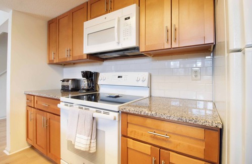 Ocean Ridge Condo | 3BR Serene townhome near the beach and golf
