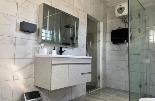 Accra Apartment | 3BR Ultra Modern House in Gbawe