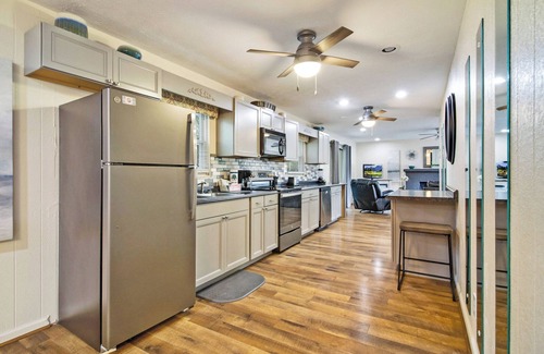 Lake Tansi Condo | 3BR Upgraded, Living Room, Kitchen, Fireplace