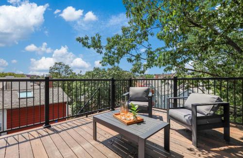 Somerville Apartment | 3BR3Bth Penthouse 2 Parking Spaces TD MIT Harvard