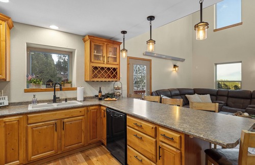 Deadwood House | 3King Beds/Game Room/Heated Garage/Fall Discounts!