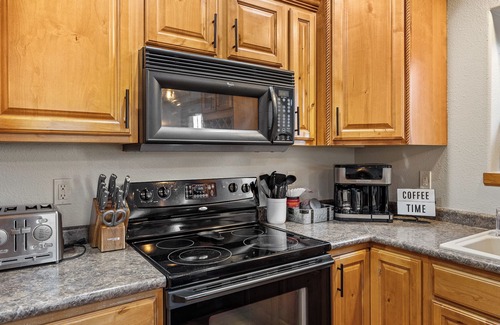 Deadwood House | 3King Beds/Game Room/Heated Garage/Fall Discounts!