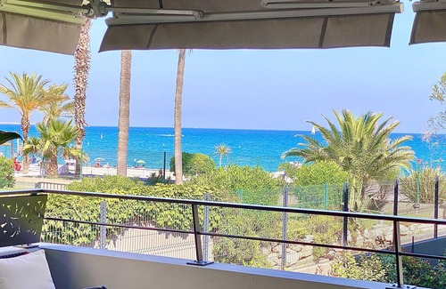Villeneuve-Loubet Apartment | 3P Vue spectaculaire les pieds dans l’eau