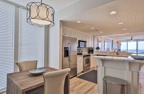 Long Beach Condo | 3rd Floor *3BR 3BA at the Majestic, sleeps 10!
