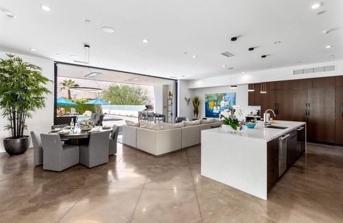 Araby Cove House | 3rd Rock - Designed for the Luxury Vacation Experience!