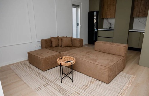 Golem Apartment | 3s Sun Apartment