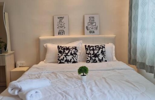 Bayan Baru House | 3Storey House 13Pax Family Suite