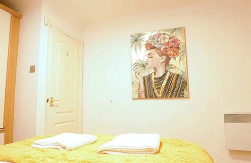 Slough Apartment | 3Troutbeck 1bedroom · Spacious Ground floor Apt Central Slough