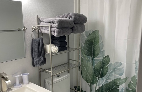 Milan Apartment | 3x2 Spacious Uptown Cozy Spot