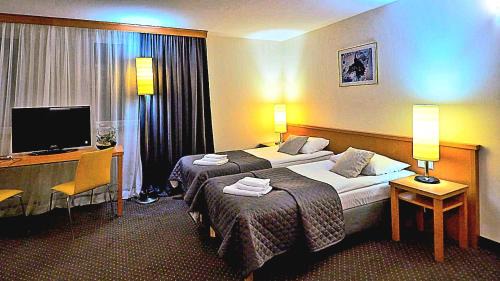 Raszyn Bed & Breakfast | 4 Żywioły Falenty Ośrodek Konferencyjno-Szkoleniowy
