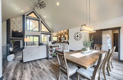 Deadwood Cabin | 4,000 Sq. Ft. New Beautiful Lodge in Powder House and Large Deck w/View!