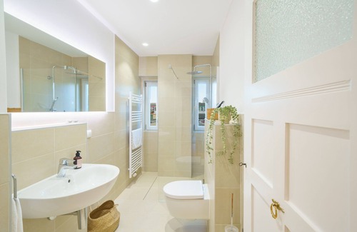 Ludwigshafen-Mundenheim Apartment | 4+2*+parking lot&terrace | MA | PFALZ | A61 | public transportation