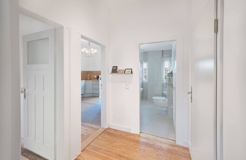 Ludwigshafen-Mundenheim Apartment | 4+2*+parking lot&terrace | MA | PFALZ | A61 | public transportation