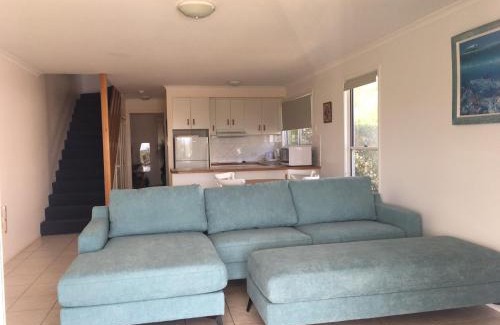 Rainbow Beach House | 4 42 Manooka Drive Rainbow Beach