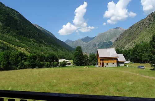 La Chapelle-en-Valgodemard Apartment | 4/6 person duplex apartment in chalet, balcony, swimming pool