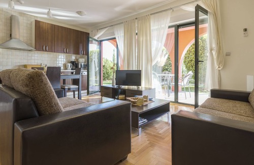 Zavala Apartment | 4 APT IN ONE BUILDING NEAR DUBROVNIK, RED HOUSE