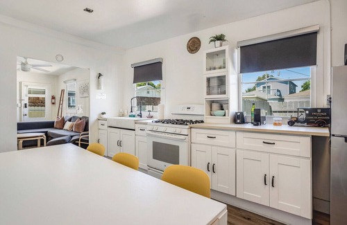 Ocean Beach House | 4 Beach Flats Sleeps 18 2Blks from Beach,Boardwalk,Sand,Surf