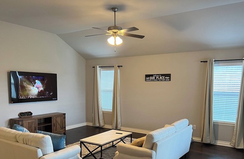 Norman House | 4 bed 2 bath - Beautiful Home in Greanleaf Trail, Norman, OK