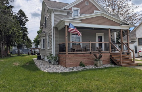 Grand Haven House | 4-bed 2 bath home located in Downtown Grand Haven w/nearby BOAT SLIP available