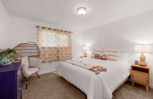 Lacey House | 4 bed, 2 bath… perfect home away from home for the whole family in Lacey, WA!