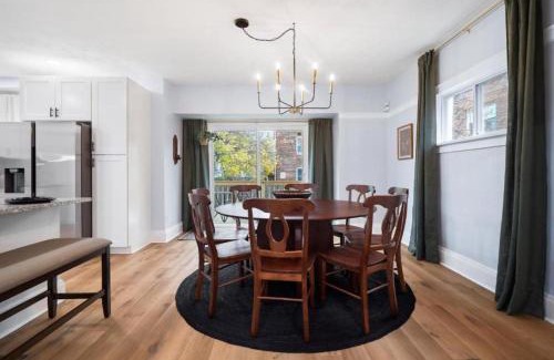 Lakewood House | 4 Bed 2 Bath Walk to Lakewood Restaurants and Shops