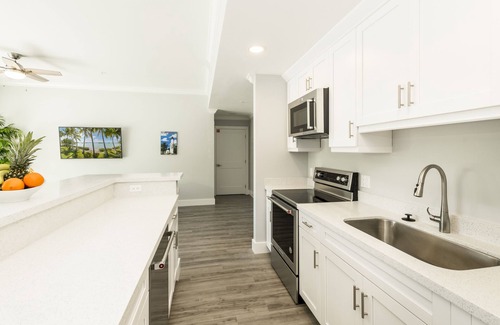 Meadows Condo | 4-Bed 4.5 Bath Condo @ Bayfront Suites & Marina Non-Waterfront