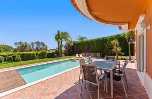 Lagos Villa | 4 bed 4 bathroom villa Quinta da Boavista