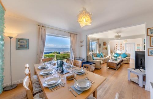 Aberdovey House | 4 Bed in Aberdovey DY013