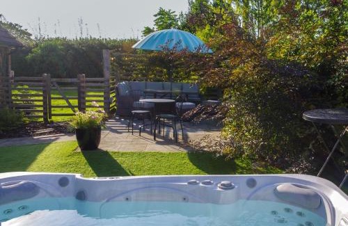 Bedchester House | 4 Bed in Blandford Forum 76544