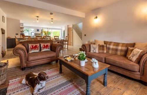 Crickhowell House | 4 bed in Crickhowell 85242