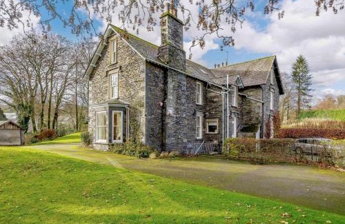 Hawkshead House | 4 Bed in Hawkshead Village LLH03