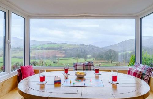 Keswick House | 4 Bed in Keswick 86250
