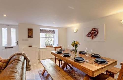 Alston House | 4 Bed in North Pennines 92351