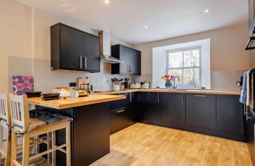 Tummel Bridge House | 4 Bed in Pitlochry 89750