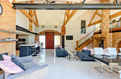 Horton House | 4 Bed in Wimborne Minster 64891