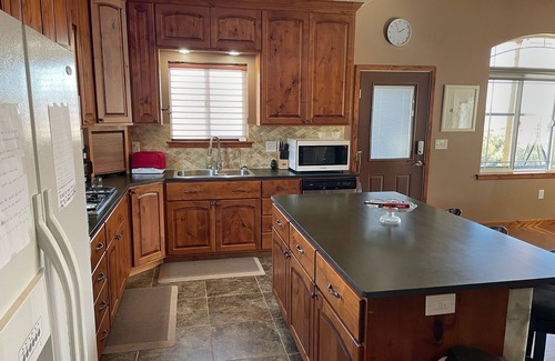 Hanna Cabin | 4 Bed Tabiona Mountain Cabin Home