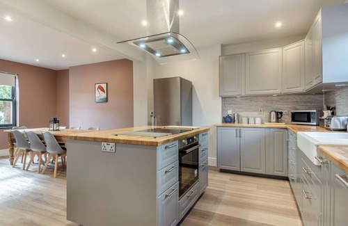 Llanfihangel Tal-y-llyn Cottage | 4 bedroom accommodation in Talgarth, near Brecon