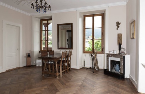 Saint-Legier-La Chiesaz House | 4 Bedrooms, 2 large bath, large kitchen, 2 balconies Historical Monument In VD