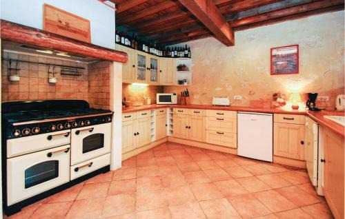 Saint-Germain-de-la-Riviere House | 4 Bedroom Beautiful Home In St Germain