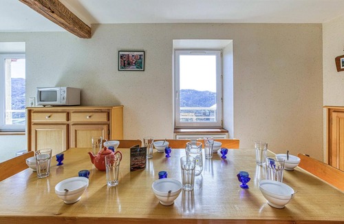 Castelnau-de-Mandailles House | 4 bedroom accommodation in Castelnau d Mandailles