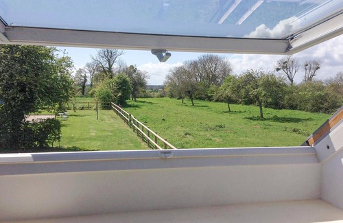 Englesqueville-la-Percee House | 4 bedroom amazing home in Englesqueville-la-perc