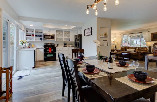 Sonoma House | 4 Bedroom 2 Bathroom Sonoma Home 3 miles from the Sonoma Plaza!
