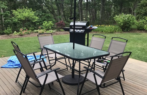 Brewster House | 4 Bedroom, 3.5 Bath in Brewster, near Dennis line